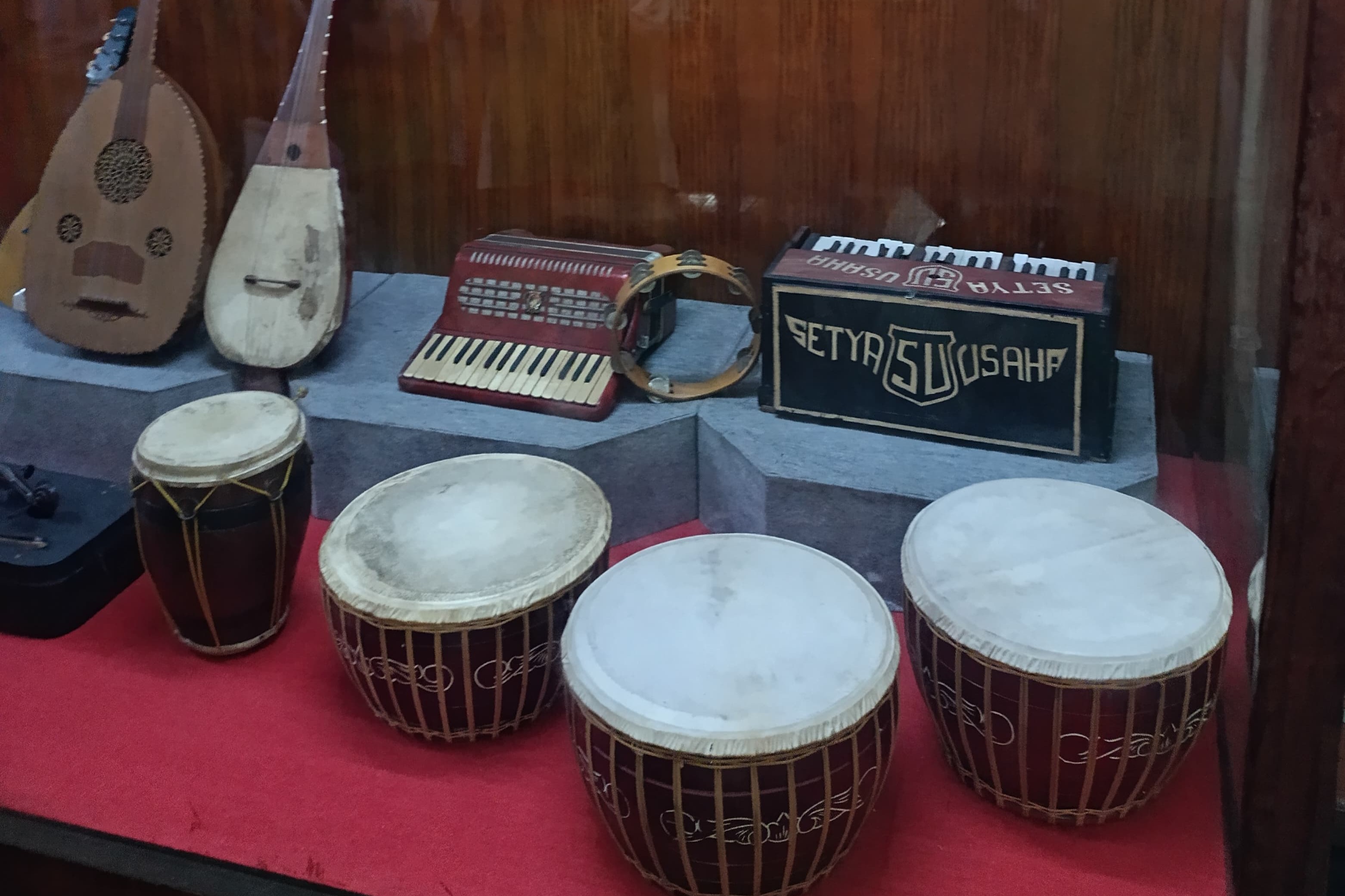 Alat Musik Tradisional